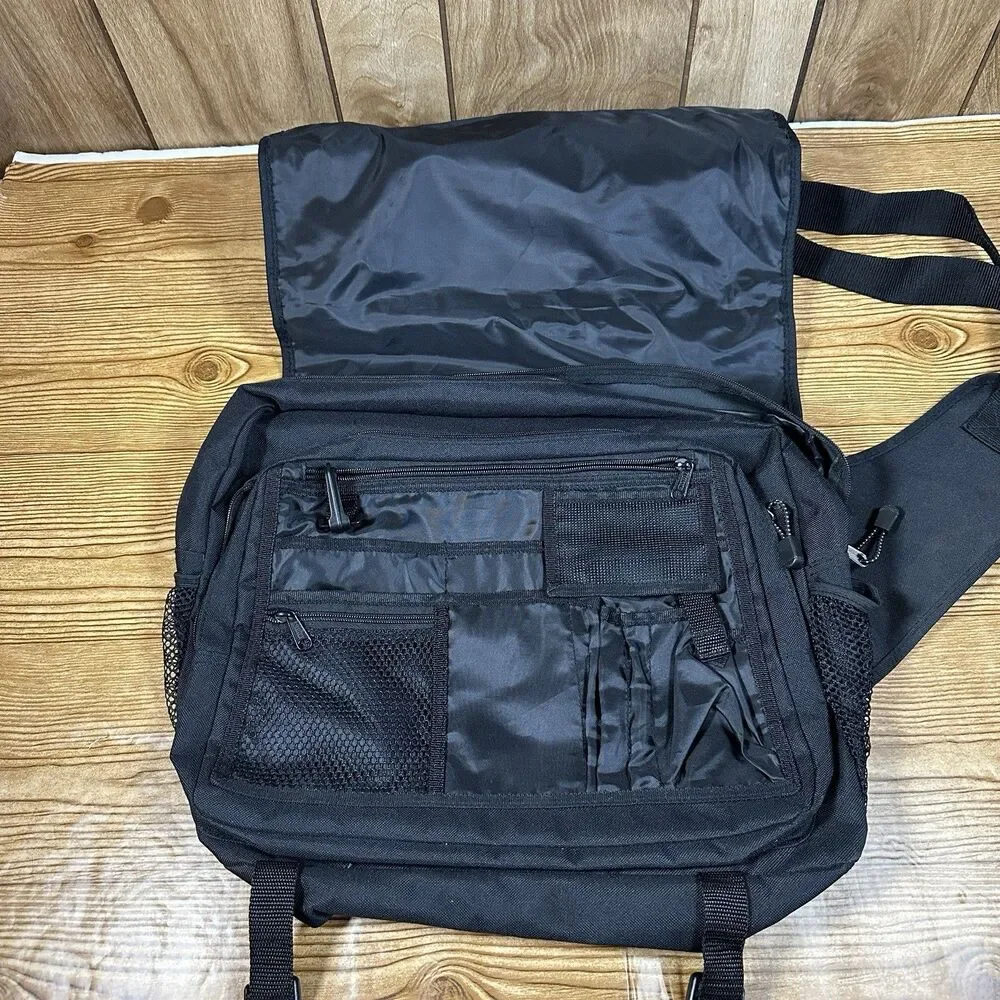 EASTPORT Messenger‎ Laptop Bag Black Nylon 16” wide x 14” tall x 4” deep